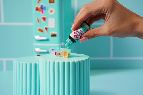 Mini Geladeira Mini Brands + 3 Capsulas